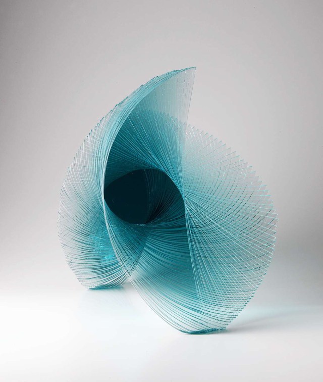 Niyoko Ikeda. Via Colossal, via Art Ruby.